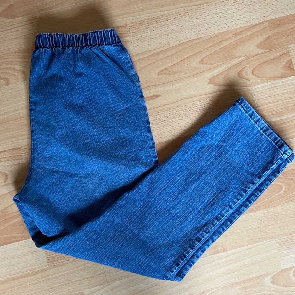 Women’s vintage mom jeans - size 12